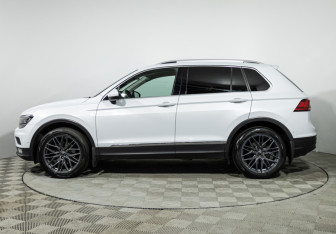 Подержанный автомобиль Volkswagen Tiguan 2018 года (8 фото)