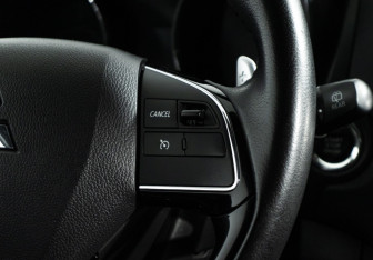 Подержанный автомобиль Mitsubishi ASX 2018 года (19 фото)