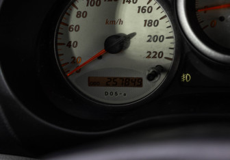 Подержанный автомобиль Toyota RAV4 2000 года (19 фото)