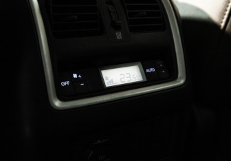 Подержанный автомобиль Infiniti QX60 2014 года (25 фото)