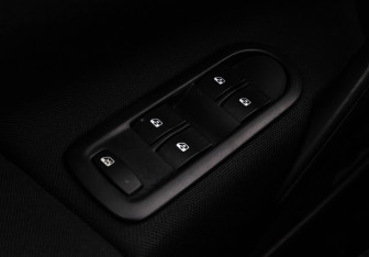 Подержанный автомобиль Renault Megane Sedan 2008 года (16 фото)