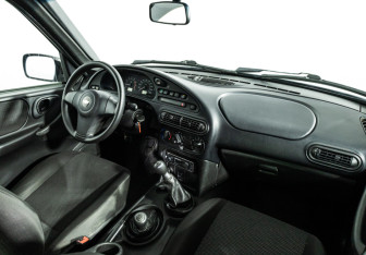 Подержанный автомобиль Chevrolet Niva 2016 года (9 фото)