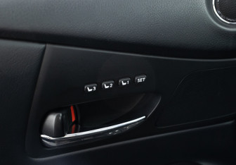 Подержанный автомобиль Lexus RX 2012 года (16 фото)