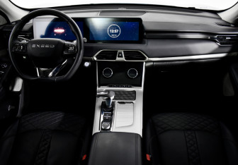 Подержанный автомобиль Exeed TXL 2023 года (15 фото)