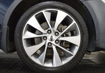 Подержанный автомобиль Kia Optima Sedan 2018 года (9 фото)