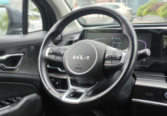 Подержанный автомобиль Kia Sportage 2022 года (9 фото)