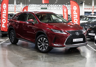 Подержанный автомобиль Lexus RX 2021 года (5 фото)