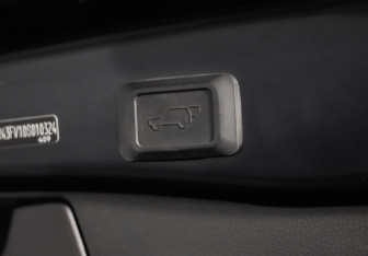 Подержанный автомобиль Toyota RAV4 2020 года (29 фото)