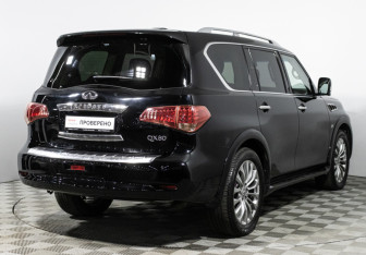 Подержанный автомобиль Infiniti QX80 2017 года (5 фото)