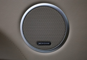 Подержанный автомобиль Land Rover Range Rover 2013 года (16 фото)