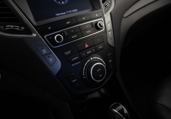 Подержанный автомобиль Hyundai Santa Fe 2015 года (17 фото)