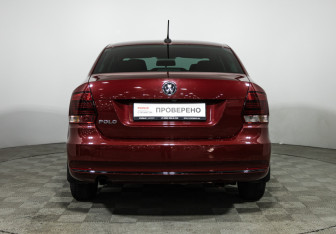 Подержанный автомобиль Volkswagen Polo Sedan 2019 года (6 фото)