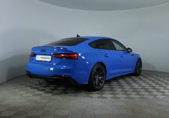 Подержанный автомобиль Audi A5 Liftback 2020 года (5 фото)