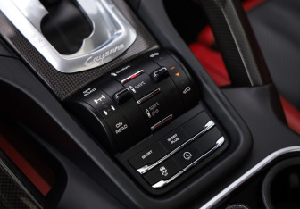 Подержанный автомобиль Porsche Cayenne 2014 года (21 фото)