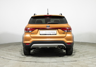 Подержанный автомобиль Kia Rio Hatchback 2019 года (6 фото)