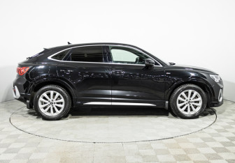 Подержанный автомобиль Audi Q3 Sportback 2020 года (4 фото)
