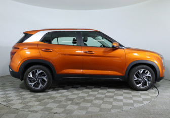Подержанный автомобиль Hyundai Creta 2021 года (4 фото)