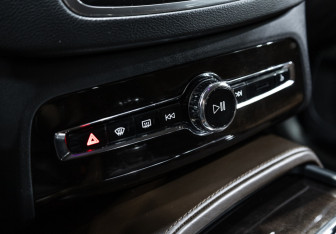 Подержанный автомобиль Volvo XC90 2018 года (25 фото)