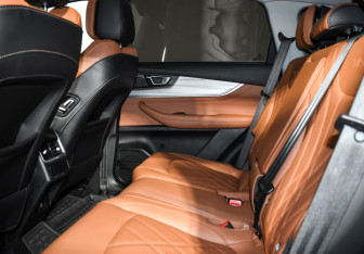 Подержанный автомобиль Chery Tiggo 8 Pro 2021 года (12 фото)