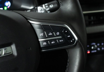 Подержанный автомобиль Haval F7 2023 года (20 фото)