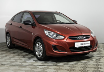 Подержанный автомобиль Hyundai Solaris Sedan 2012 года (3 фото)