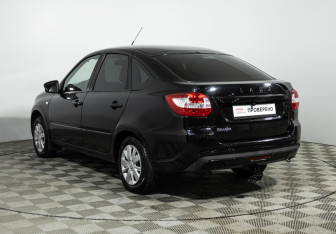Подержанный автомобиль LADA (ВАЗ) Granta Sedan 2020 года (7 фото)