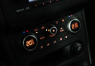 Подержанный автомобиль Nissan Qashqai 2011 года (17 фото)