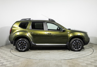 Подержанный автомобиль Renault Duster 2020 года (4 фото)