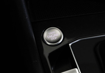 Подержанный автомобиль Volkswagen Tiguan 2019 года (20 фото)