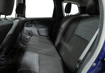 Подержанный автомобиль Renault Duster 2014 года (10 фото)