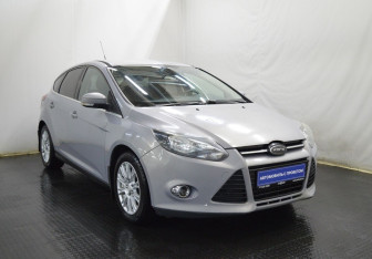 Подержанный автомобиль Ford Focus Hatchback 2012 года (3 фото)