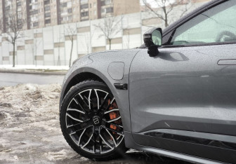 Подержанный автомобиль Zeekr 001 2023 года (8 фото)