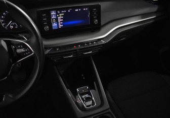 Подержанный автомобиль Skoda Octavia Liftback 2021 года (19 фото)