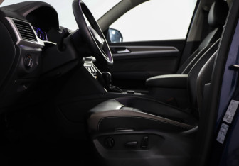 Подержанный автомобиль Volkswagen Teramont 2021 года (25 фото)