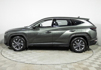 Подержанный автомобиль Hyundai Tucson 2022 года (8 фото)