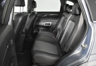 Подержанный автомобиль Opel Antara 2013 года (11 фото)