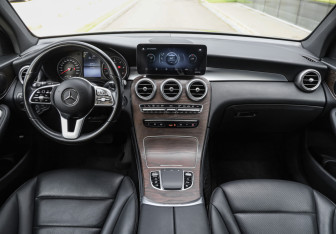 Подержанный автомобиль Mercedes-Benz GLC Coupe 2020 года (13 фото)