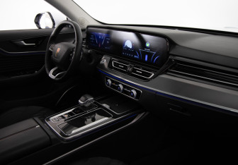 Подержанный автомобиль Hongqi HS5 2024 года (11 фото)