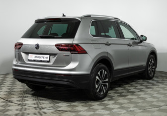 Подержанный автомобиль Volkswagen Tiguan 2019 года (5 фото)