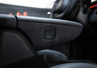 Подержанный автомобиль Zeekr X 2023 года (37 фото)