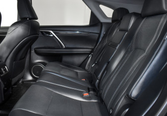 Подержанный автомобиль Lexus RX 2017 года (12 фото)