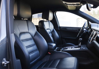 Подержанный автомобиль Porsche Macan 2014 года (13 фото)