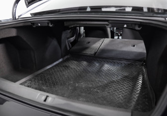 Подержанный автомобиль Volkswagen Passat Sedan 2012 года (21 фото)