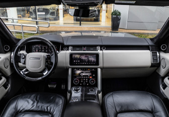 Подержанный автомобиль Land Rover Range Rover 2019 года (7 фото)