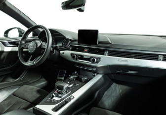 Подержанный автомобиль Audi A5 Coupe 2017 года (9 фото)