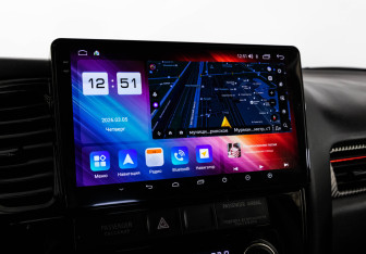 Подержанный автомобиль Mitsubishi Outlander 2013 года (15 фото)