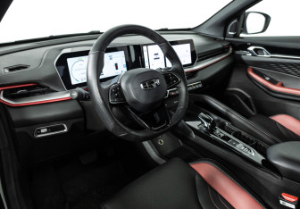 Подержанный автомобиль Geely Coolray 2024 года (11 фото)