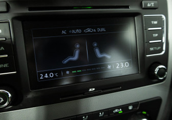 Подержанный автомобиль Skoda Octavia Liftback 2013 года (15 фото)