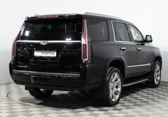 Подержанный автомобиль Cadillac Escalade Suv 2016 года (5 фото)