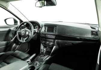 Подержанный автомобиль Mazda CX-5 2012 года (9 фото)